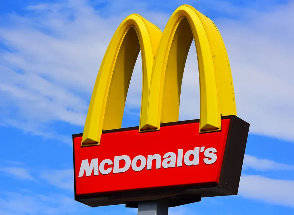 How to design a fast food brand logo？Image3