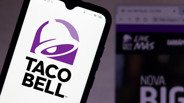 From Sketch to Icon: How the Taco Bell Logo Represents Modern Fast Food CultureImage13